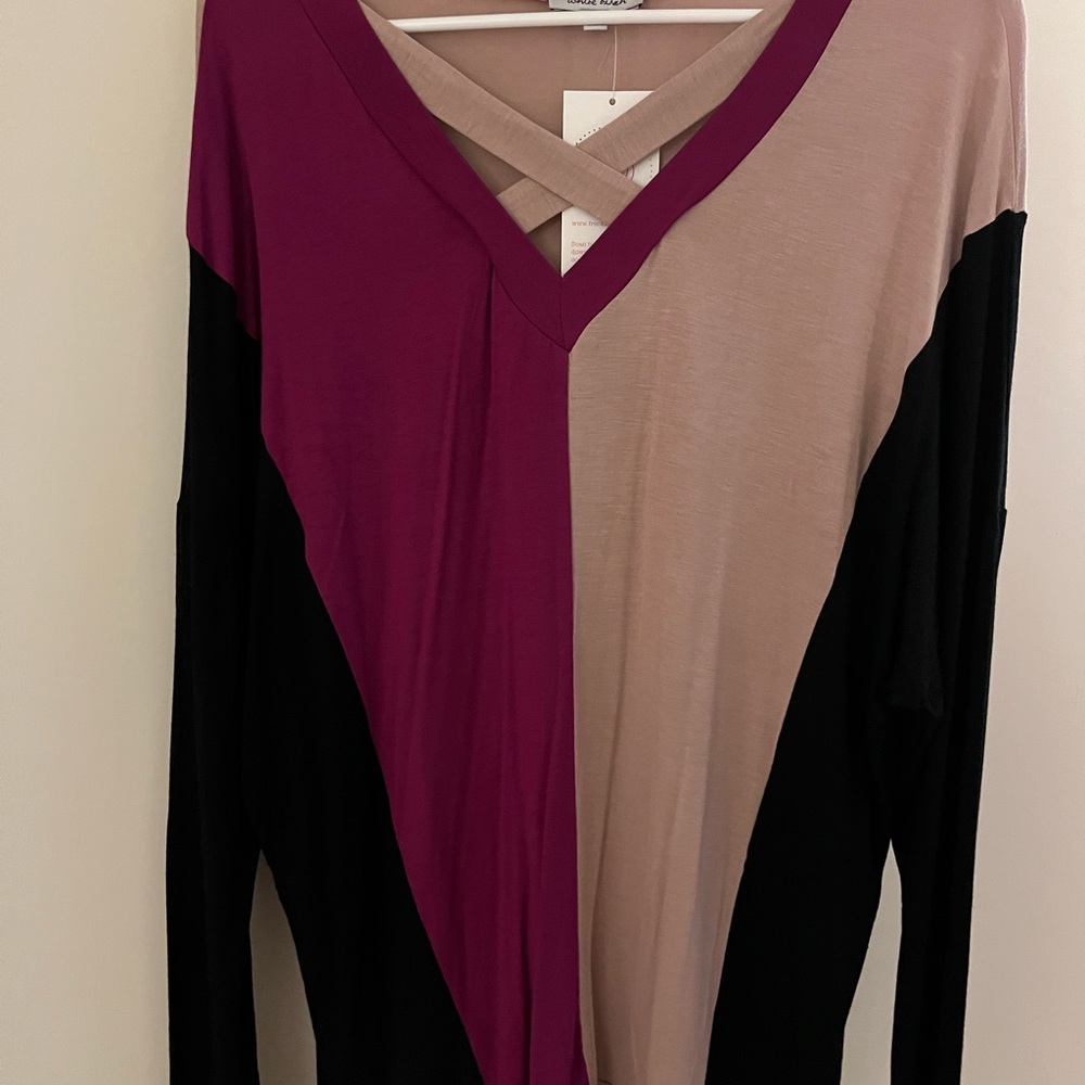 Women’s long sleeve top